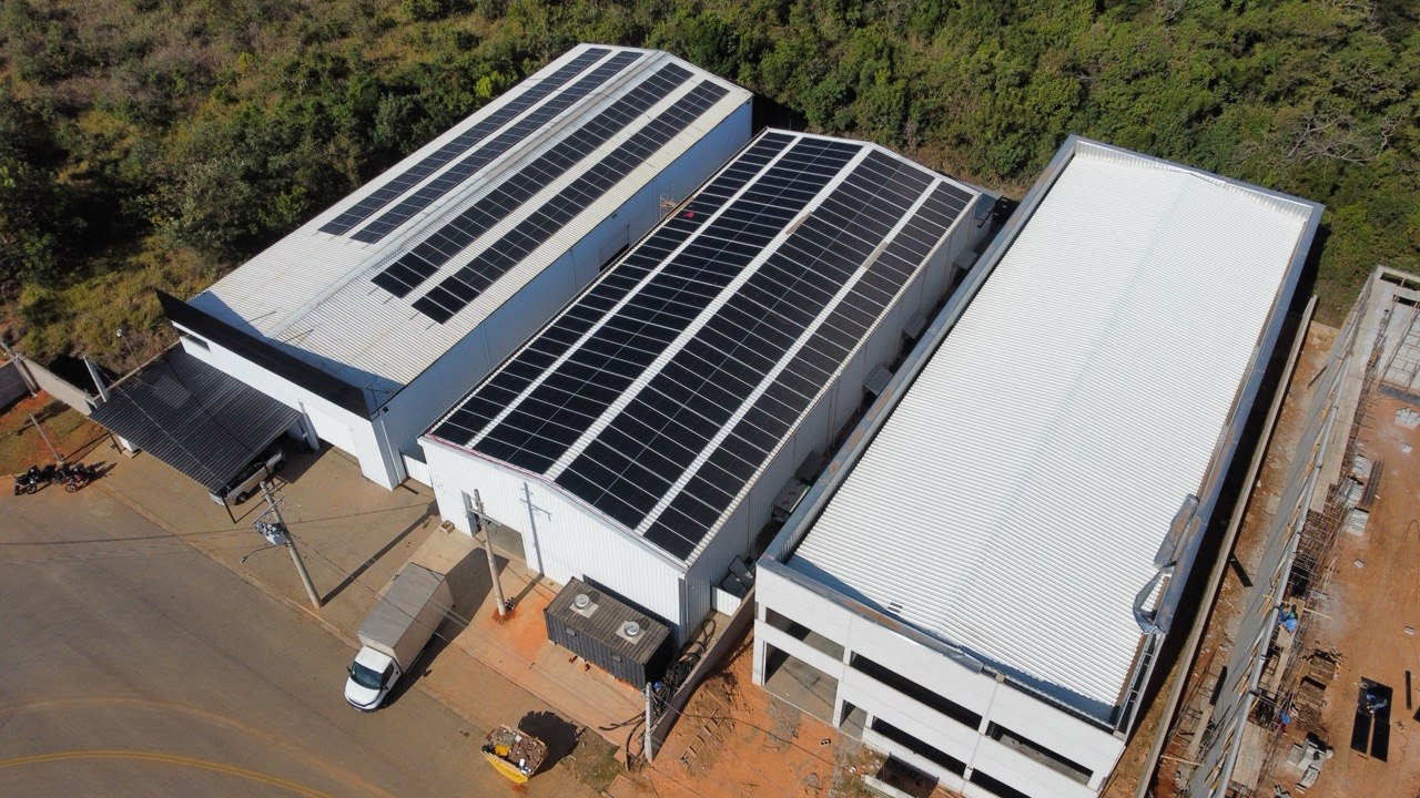 FBK Sistema + Usina — sistema solar em operação